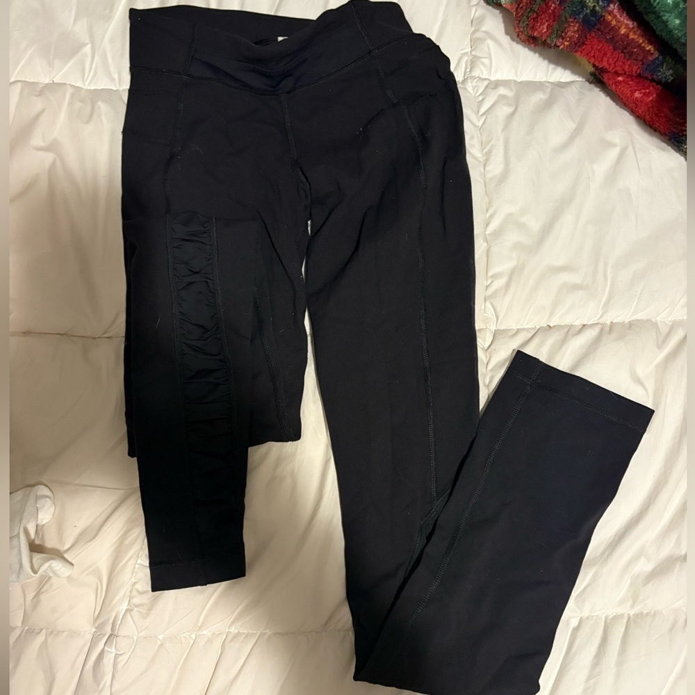 SIZE 4 LULULEMON LEGGINGS